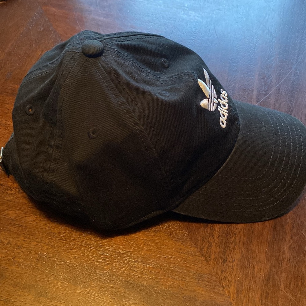Adidas adjustable hat - Picture 4 of 4